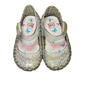 Wonder Nation Silver Heart Jelly Shoes Size 5 – Good Condition